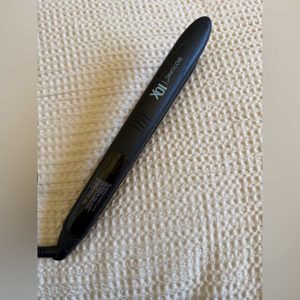 Bio ionic 10x flat iron